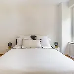 Luxurious 2br Family - Champel Apartamento